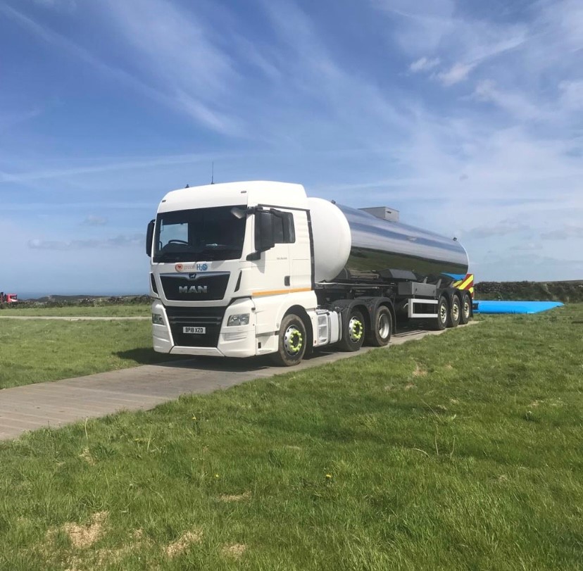 Greens H2O water tanker ready for a delivery